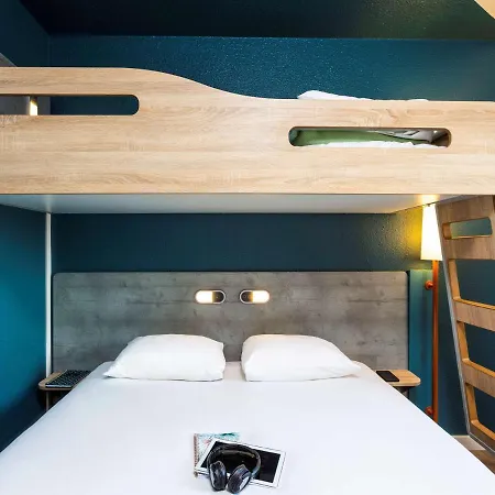 Ibis Budget Rueil Malmaison Exterior photo